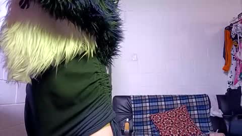 Jeannifer online show from 10.15.25