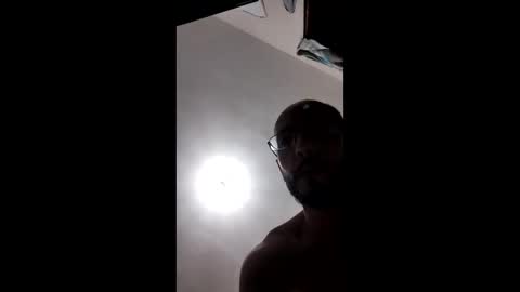 Snapshot of oz2293 chatting on 12.14.25 oz2293 online show from 12.14.25