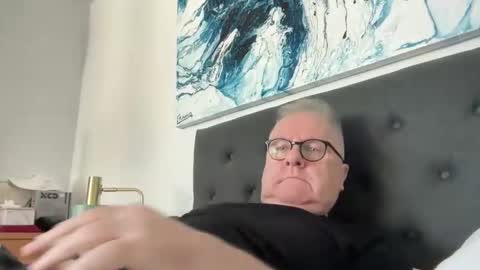 ozhairybearxxxx online show from 04.15.26