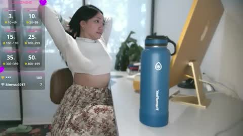 Snapshot of ozhmara chatting on 10.15.25 ozhmara online show from 10.15.25