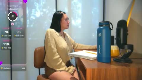 Snapshot of ozhmara chatting on 11.05.25 ozhmara online show from 11.05.25