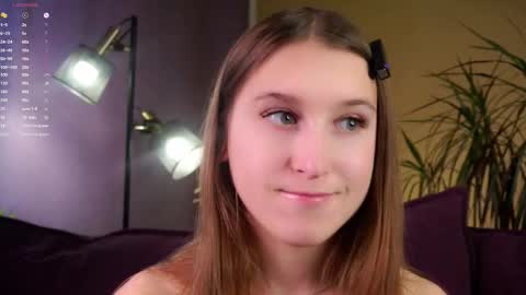 Caroline or just Lina online show from 09.22.25