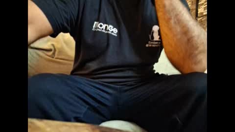 p326032 online show from 10.31.25