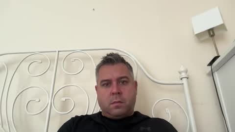 Snapshot of pabs197701 chatting on 11.19.25 pabs197701 online show from 11.19.25