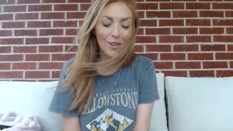 paigewhispers21 online show from 04.12.26