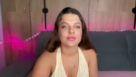 Snapshot of palmlush chatting on 10.10.25 Marina online show from 10.10.25