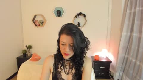 Paloma  online show from 10.16.25