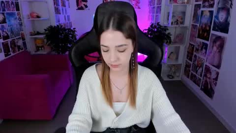 Snapshot of pambeeslyy chatting on 03.03.25 Pam online show from 03.03.25
