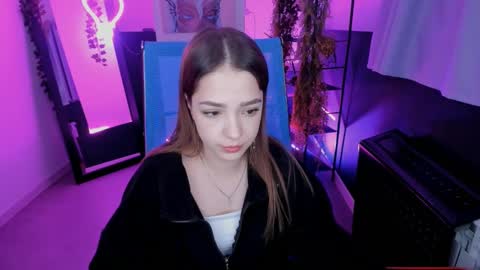 Snapshot of pambeeslyy chatting on 03.08.25 Pam online show from 03.08.25