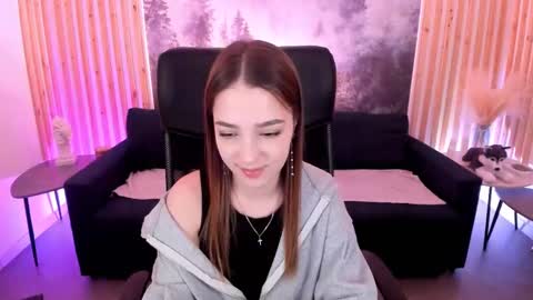 Snapshot of pambeeslyy chatting on 03.09.25 Pam online show from 03.09.25