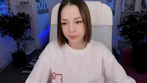 Snapshot of pambeeslyy chatting on 10.27.25 Pam online show from 10.27.25