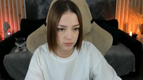 Snapshot of pambeeslyy chatting on 10.28.25 Pam online show from 10.28.25