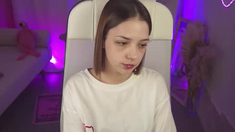 Snapshot of pambeeslyy chatting on 11.12.25 Pam online show from 11.12.25