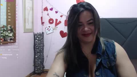 Snapshot of pamela_echeverria chatting on 04.29.26 pamela_echeverria online show from 04.29.26