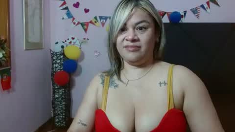 Snapshot of pamela_echeverria chatting on 06.23.26 pamela_echeverria online show from 06.23.26