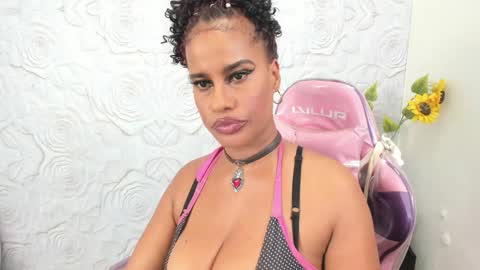 Snapshot of pamela_guzmaan_ chatting on 01.03.25 PAMELA online show from 01.03.25