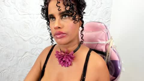 Snapshot of pamela_guzmaan_ chatting on 01.15.25 PAMELA online show from 01.15.25