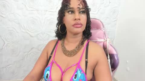 Snapshot of pamela_guzmaan_ chatting on 02.27.25 PAMELA online show from 02.27.25