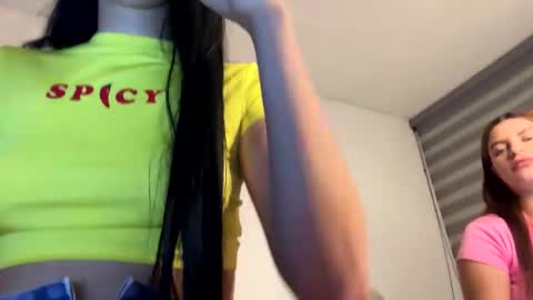 pamela_milleer online show from 01.23.25