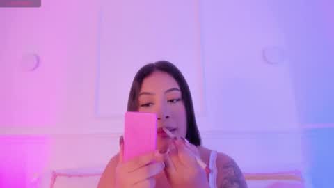 Manuela online show from 11.04.25