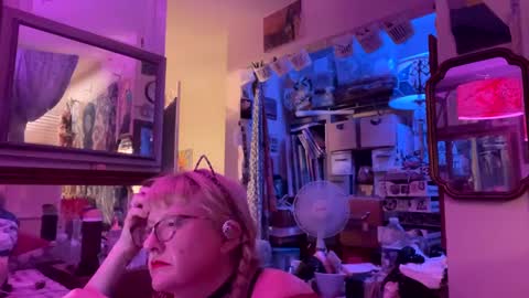 Snapshot of pamelacameltoe chatting on 10.06.25 pamelacameltoe online show from 10.06.25