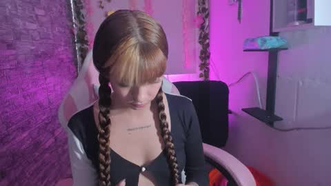 pamelajhonsom online show from 11.10.25