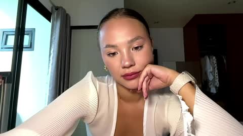 Kamila online show from 04.10.26