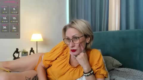 pamellamurphy online show from 10.22.25