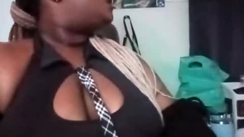 pandamami online show from 02.17.25