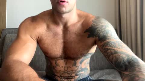 Snapshot of panther_style chatting on 02.12.25 Oleg online show from 02.12.25