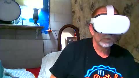 a online show from 02.10.26