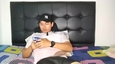 Paola 23 and Andres 25 online show from 01.20.25