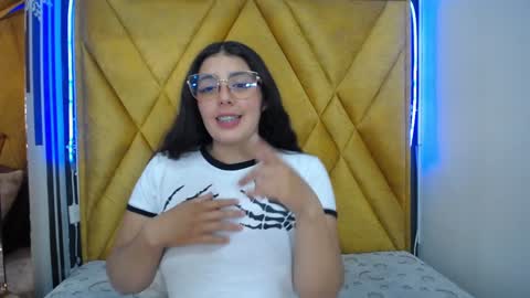 Paola Lyon online show from 02.07.25