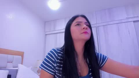 Paola  online show from 02.05.25