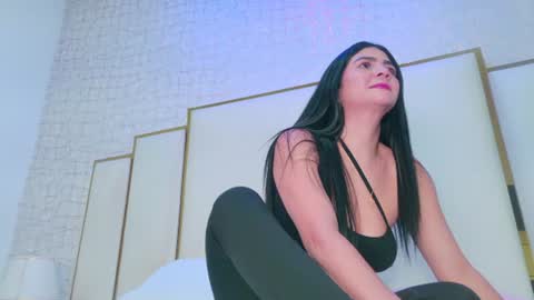 Snapshot of paolaa_rodriguez chatting on 06.10.26 Paola online show from 06.10.26