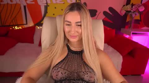 Lia online show from 11.14.25