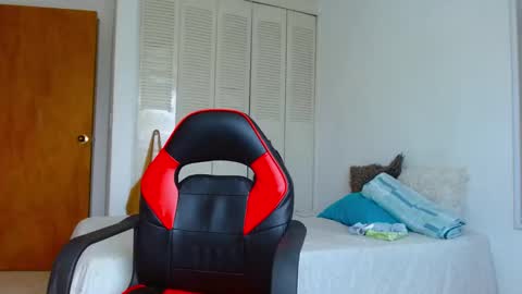 paolo_savanna online show from 10.18.25