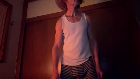 Snapshot of papaboner_foryourpleasure chatting on 11.25.25 PapaBoner online show from 11.25.25