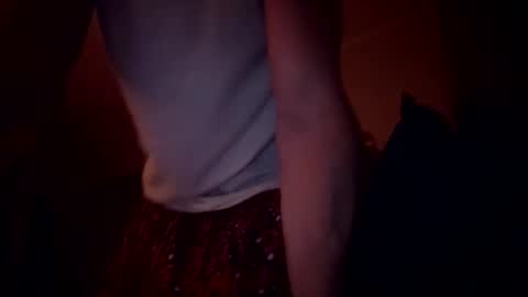 Snapshot of papaboner_foryourpleasure chatting on 12.18.25 PapaBoner online show from 12.18.25