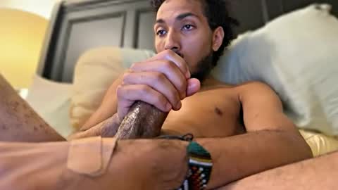 Snapshot of papi_bigcockie chatting on 09.16.25 papi_bigcockie online show from 09.16.25