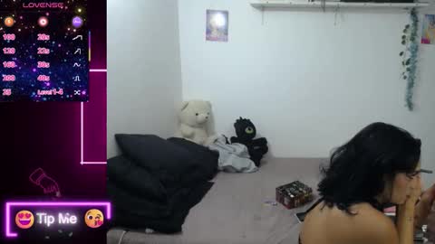 Snapshot of papi_mami_live_ chatting on 11.16.25 papi_mami_live_ online show from 11.16.25