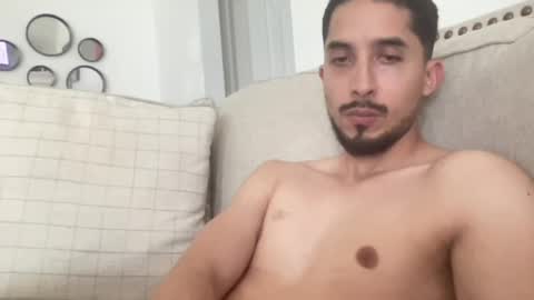 papicubano_guapo23cm online show from 05.31.26