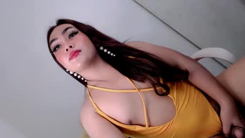 Fina Dwarf online show from 01.11.25