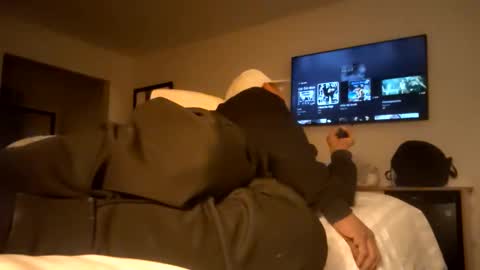 papilos25 online show from 12.02.25