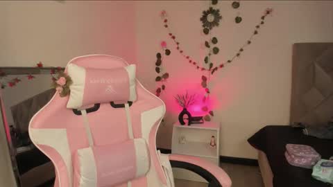 Paprika online show from 11.23.25