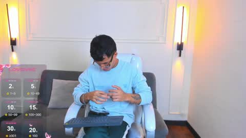 Snapshot of paradise_boy_s chatting on 04.30.26 Ryan And Casper online show from 04.30.26