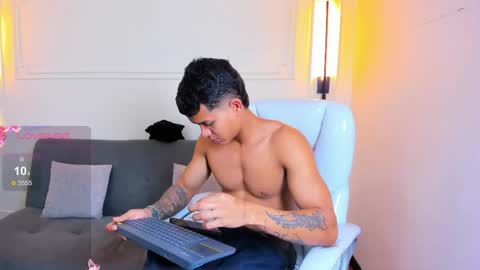 Snapshot of paradise_boy_s chatting on 05.06.26 Ryan And Casper online show from 05.06.26