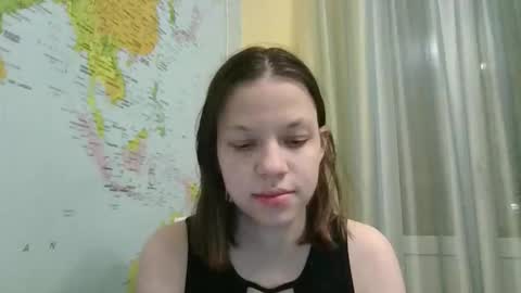 Snapshot of paradise_tease chatting on 12.14.25 paradise_tease online show from 12.14.25