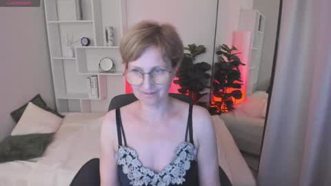 Paris online show from 06.07.26