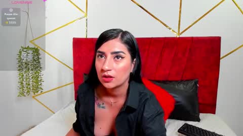 paris_evans_01 online show from 12.18.25